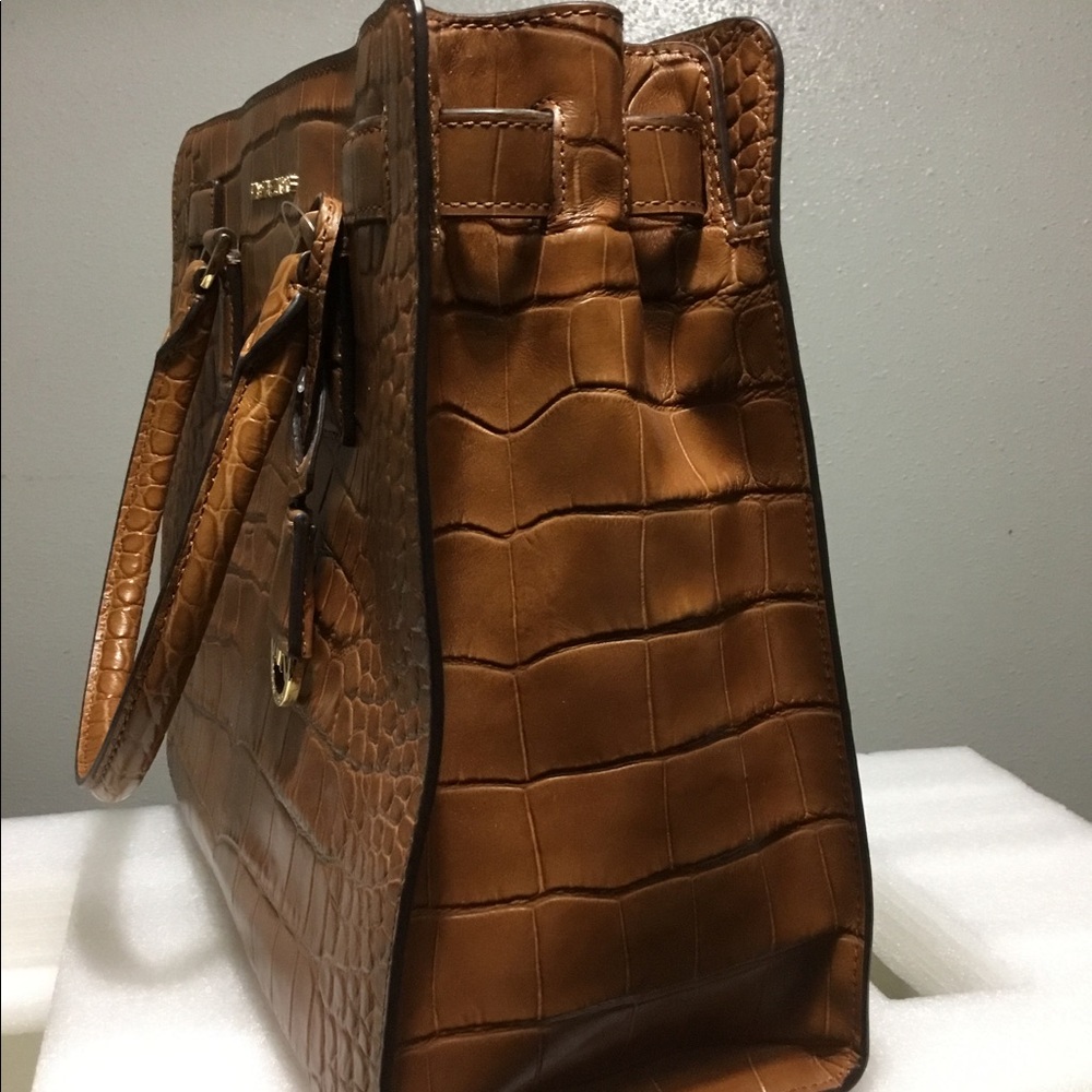 MICHAEL KORS HANDBAG - Picture 3 of 12